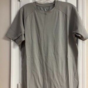 NWOT - Tailored Athlete Gray Basic Tee - Size XL